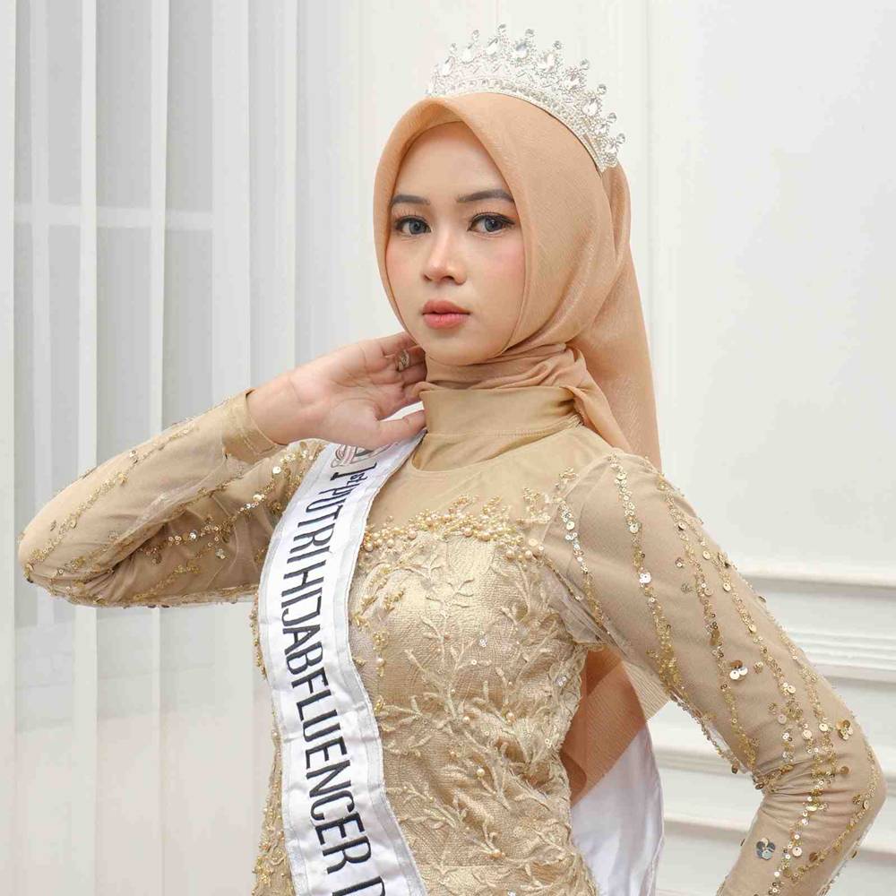 NADA FITRIA